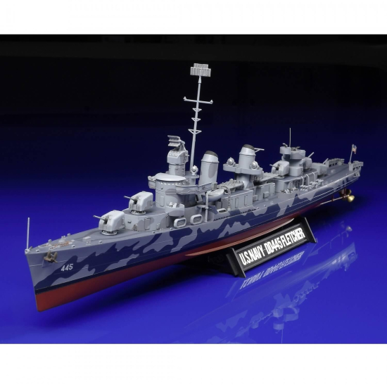 Tamiya 31902 , U.S. Navy DD-445 Fletcher 1:700
